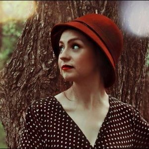 Meet your Posher, Christine